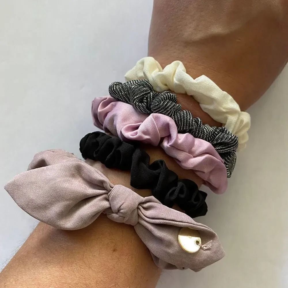 𝅺Set of 5 Scrunchies - Purple Bow Metallic